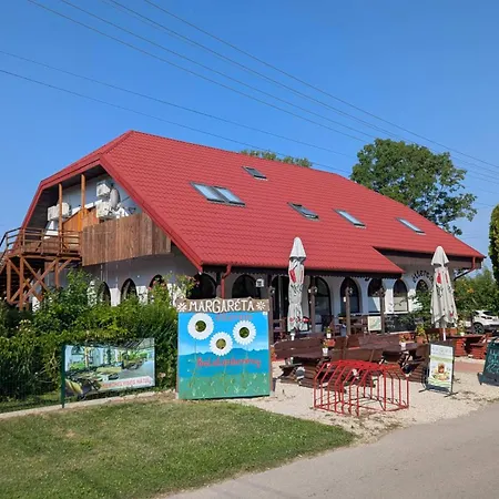 Margareta Etterem Es Vendeghaz Balatonbereny
