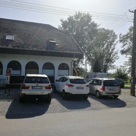 Margareta Etterem Es Vendeghaz * Balatonbereny